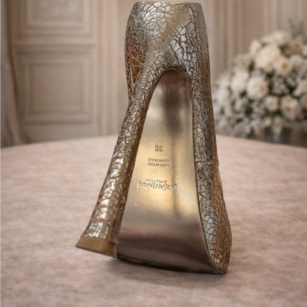 Saint Laurent YSL Gold‎ Metallic Cracked Leather Pointed Toe Pumps, 38/8 - Picture 9 of 10